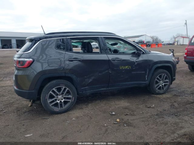3C4NJDBB3JT161844 Jeep Compass Latitude 4x4