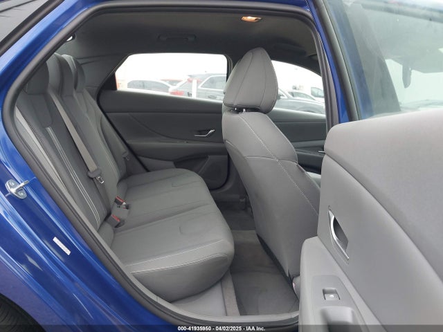 KMHLM4AG2PU626328 Hyundai ELANTRA SEL