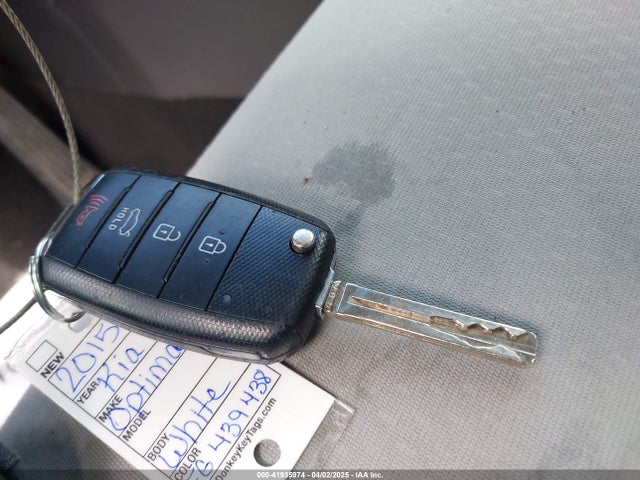 5XXGM4A72FG439438 KIA Optima Lx