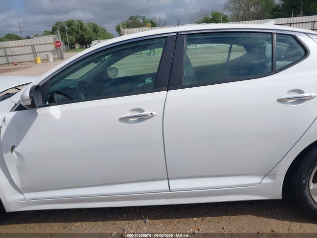 5XXGM4A72FG439438 KIA Optima Lx