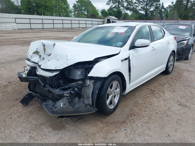 5XXGM4A72FG439438 KIA Optima Lx