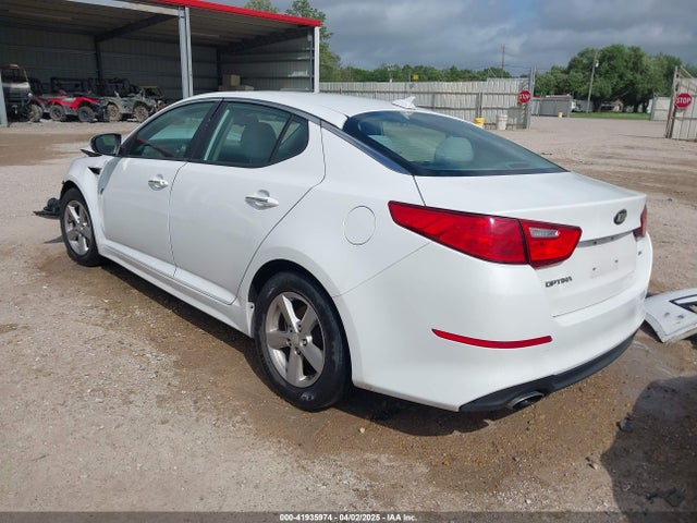 5XXGM4A72FG439438 KIA Optima Lx