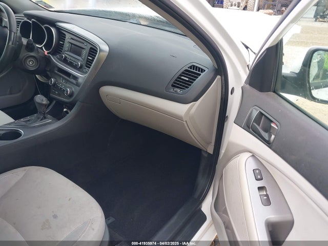 5XXGM4A72FG439438 KIA Optima Lx