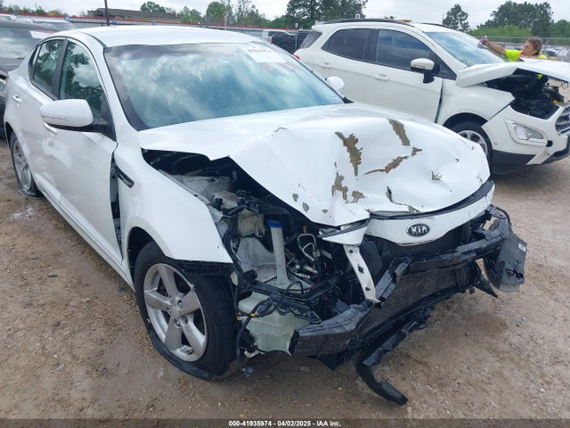 5XXGM4A72FG439438 KIA Optima Lx