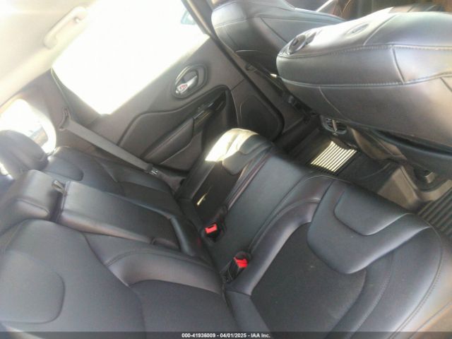1C4PJMLB2MD228158 Jeep Cherokee Altitude 4x4