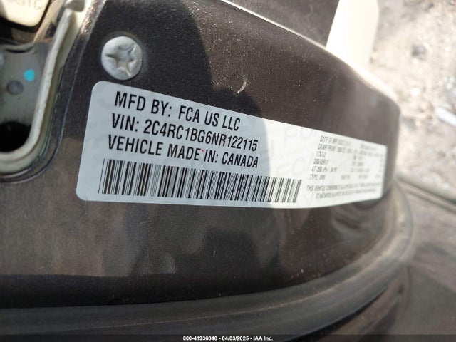 2C4RC1BG6NR122115 Chrysler Pacifica Touring L