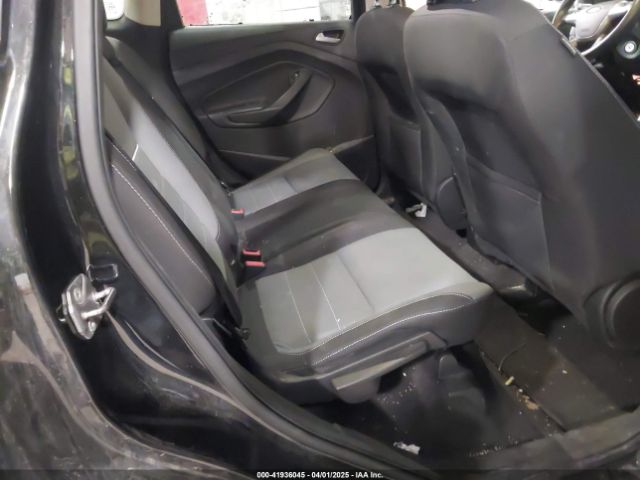 1FMCU9GX8FUB42666 Ford ESCAPE SE