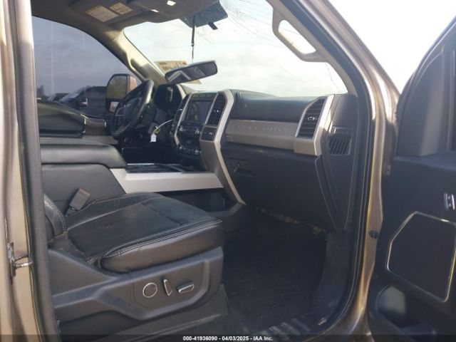 1FT7W2BT6KEG02276 Ford F-250 Lariat