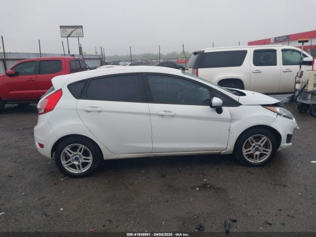 3FADP4EJ1KM111572 Ford FIESTA SE