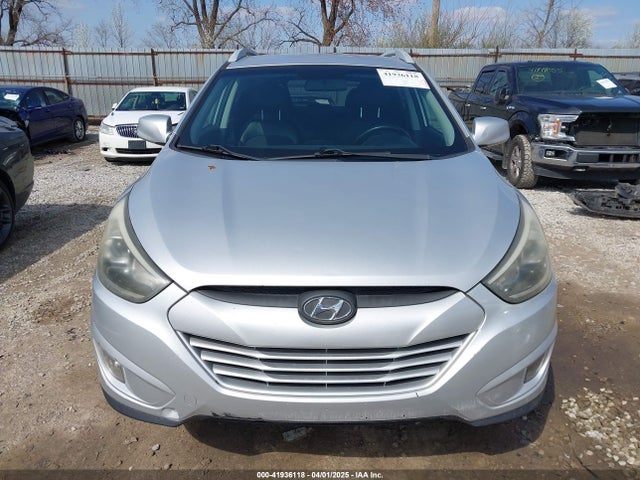 KM8JU3AG7FU953906 Hyundai TUCSON SE