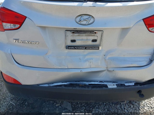 KM8JU3AG7FU953906 Hyundai TUCSON SE