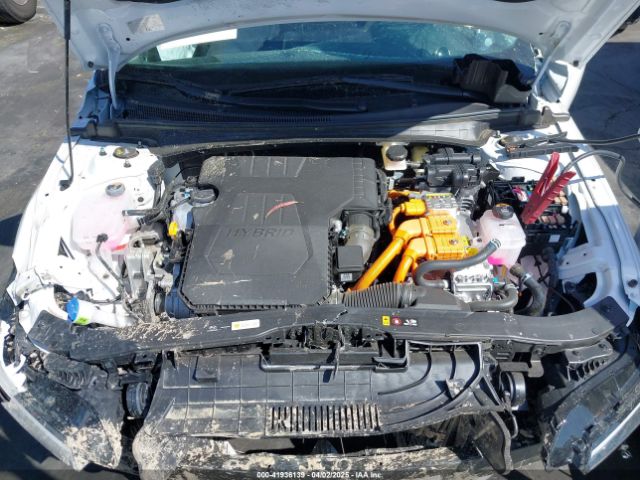 KMHLM4DJXSU138034 Hyundai Elantra Hybrid Blue