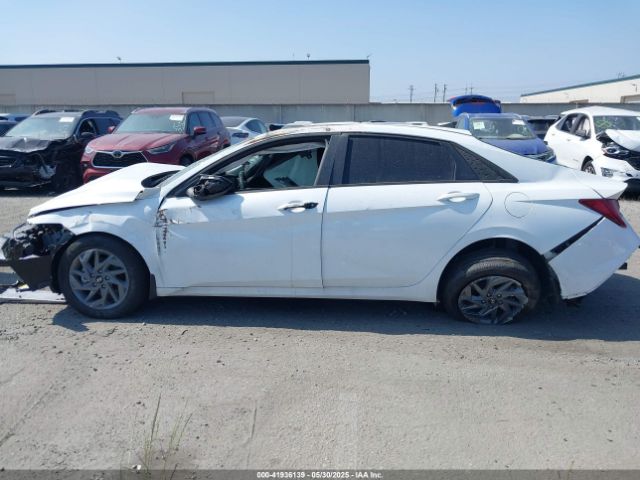 KMHLM4DJXSU138034 Hyundai Elantra Hybrid Blue