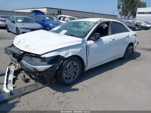 KMHLM4DJXSU138034 Hyundai Elantra Hybrid Blue