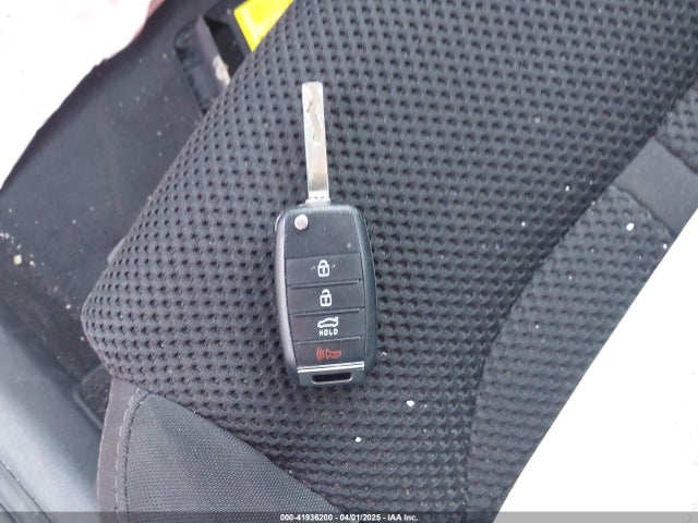 5XXGT4L36KG347689 KIA Optima Lx