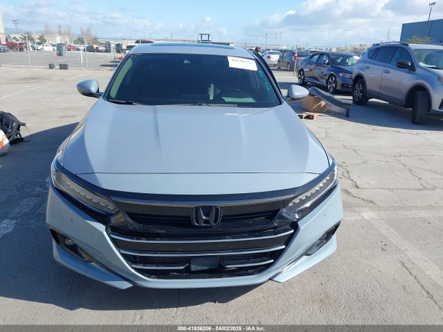1HGCV2F94NA002501 Honda Accord Touring