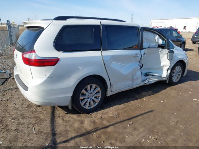 5TDDZ3DC3HS151274 Toyota Sienna Xle 7 Passenger