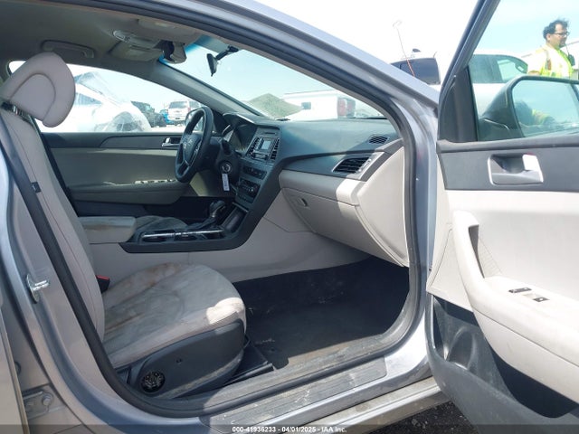 5NPE24AF6FH123937 Hyundai SONATA SE