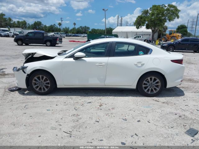3MZBPAAL8MM254784 Mazda Mazda3 2.5 S