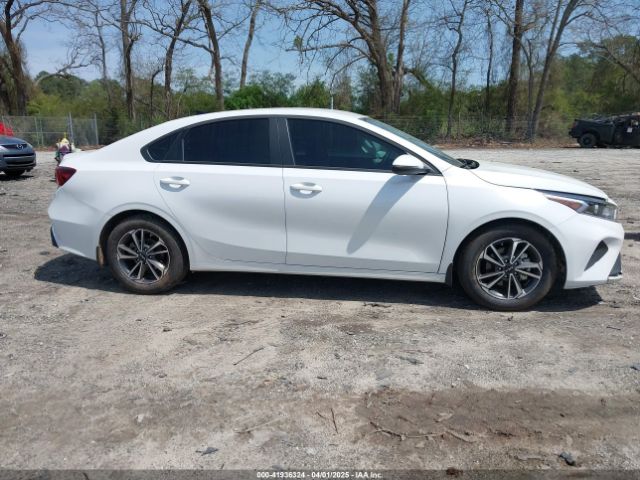 3KPF24ADXRE827277 KIA Forte Lxs