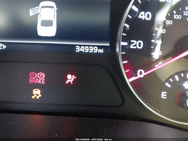 3KPF24ADXRE827277 KIA Forte Lxs