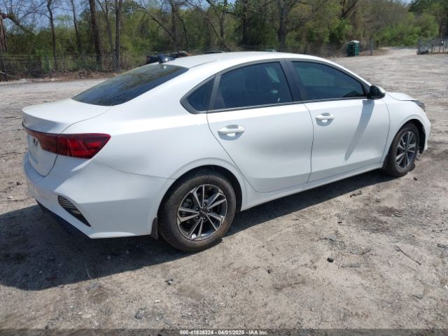 3KPF24ADXRE827277 KIA Forte Lxs