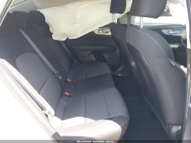 3KPF24ADXRE827277 KIA Forte Lxs