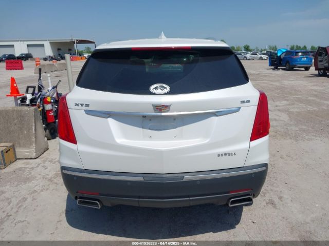 1GYKNCRS1KZ135674 Cadillac XT5 LUXURY