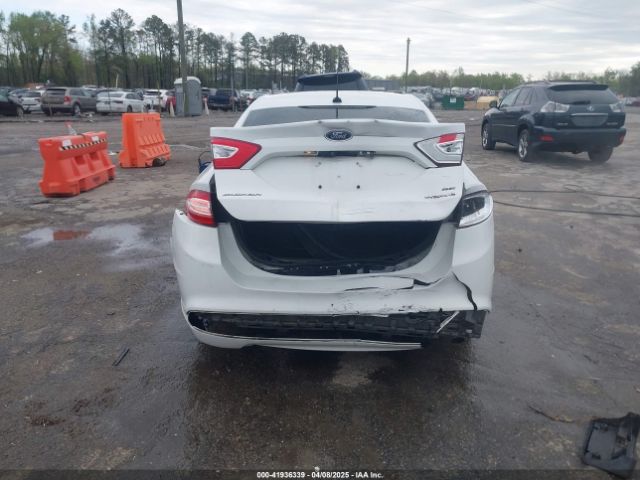 3FA6P0LU9GR318204 Ford Fusion Hybrid Se