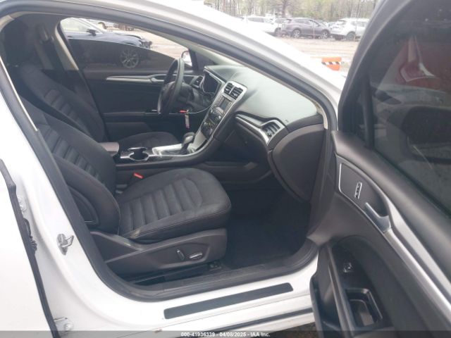 3FA6P0LU9GR318204 Ford Fusion Hybrid Se