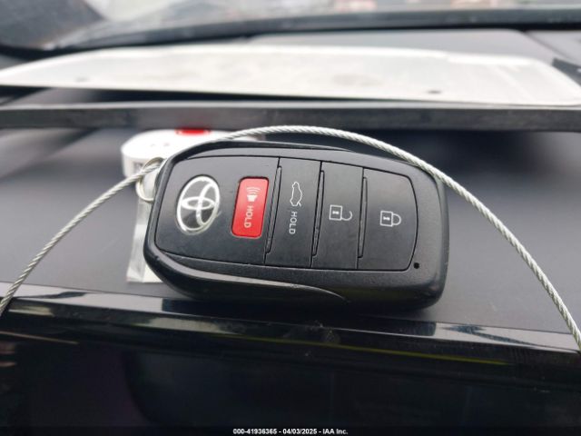 JTDAAAAF1P3016999 Toyota Crown Limited