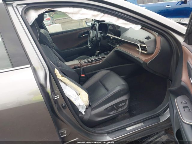 JTDAAAAF1P3016999 Toyota Crown Limited