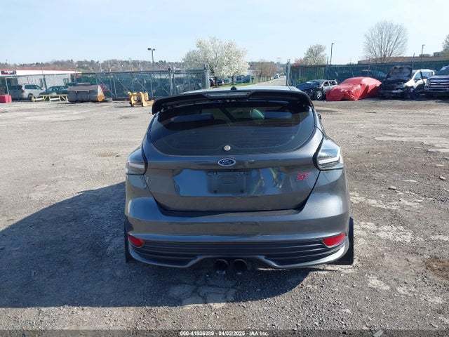 Ford FOCUS ST 2016 1FADP3L93GL401100 Image 17