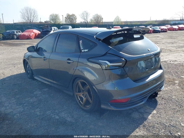 Ford FOCUS ST 2016 1FADP3L93GL401100 Image 3