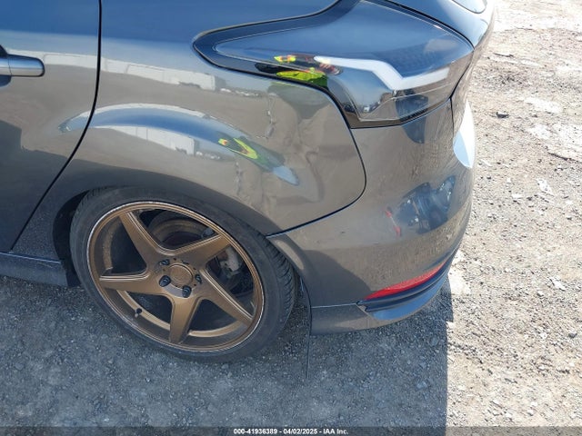 Ford FOCUS ST 2016 1FADP3L93GL401100 Image 6