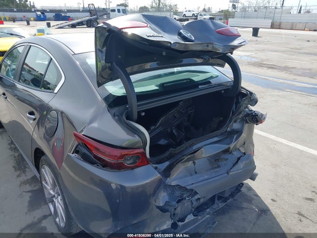 3MZBPADL9LM119355 Mazda Mazda3 Preferred Package