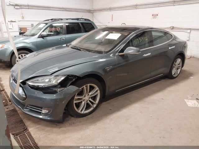 2013 TESLA MODEL S 5YJSA1CN9DFP13148 Photo 1