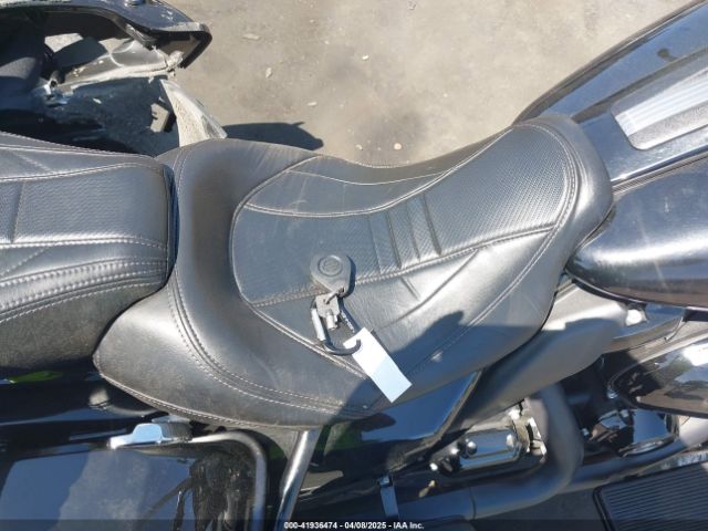 2021 HARLEY-DAVIDSON FLTRK 1HD1KZF25MB618113 Photo 10