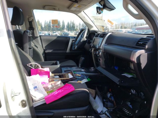 JTEMU5JR4N6021997 Toyota 4RUNNER SR5
