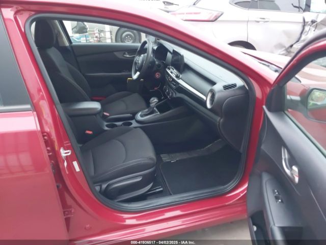 3KPF24AD1ME331681 KIA Forte Lxs