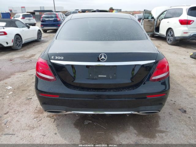 WDDZF4JB9KA547672 Mercedes-Benz E 300