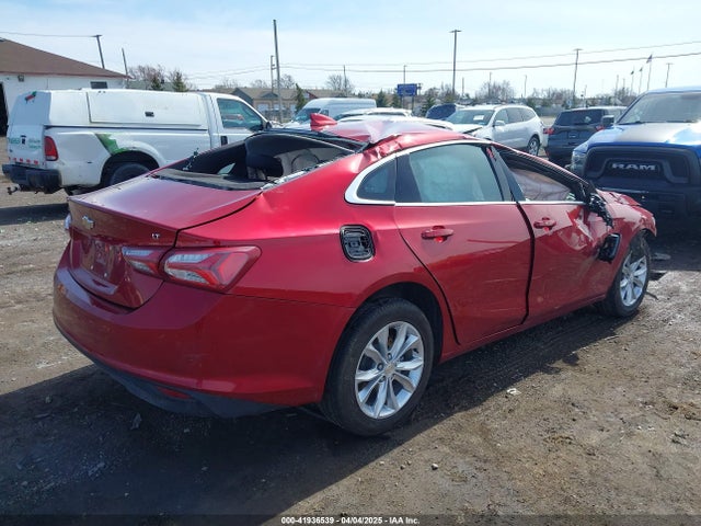 1G1ZD5ST4NF104245 Chevrolet Malibu Fwd Lt