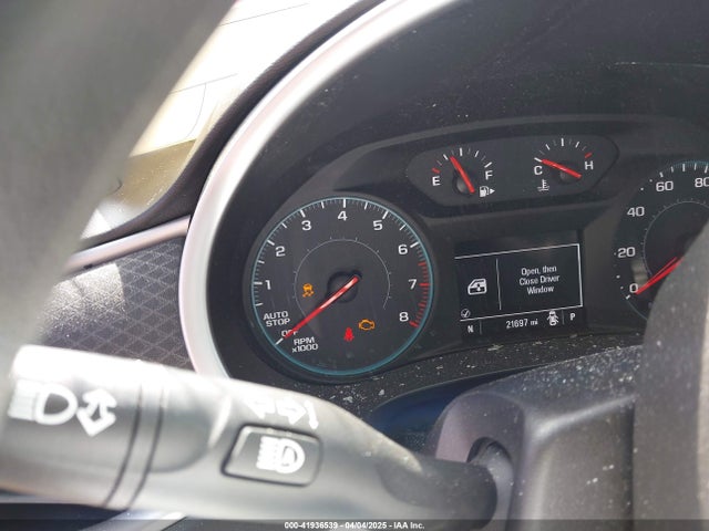 1G1ZD5ST4NF104245 Chevrolet Malibu Fwd Lt