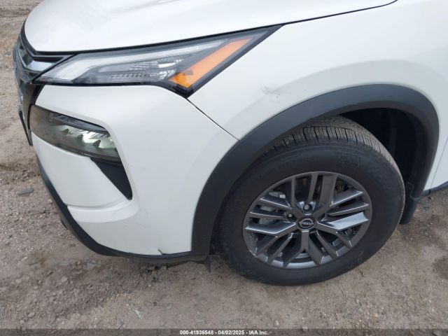 5N1BT3AB6RC722324 Nissan Rogue S Intelligent Awd