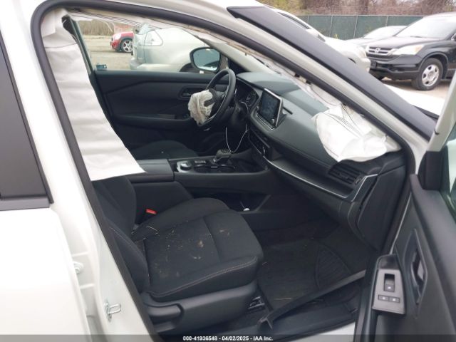 5N1BT3AB6RC722324 Nissan Rogue S Intelligent Awd