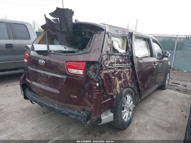 KNDMB5C1XJ6396644 KIA SEDONA LX