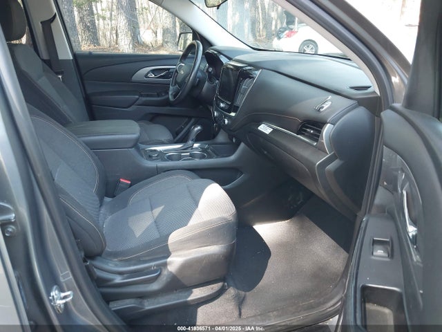1GNEVGKW5KJ200197 Chevrolet Traverse 1lt