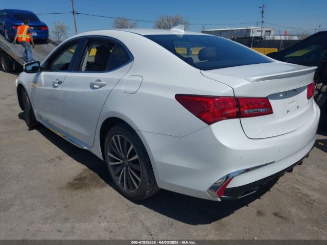 2018 ACURA TLX 19UUB2F7XJA003674 Photo 2