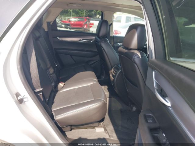 1GYKNCRS1KZ112444 Cadillac XT5 LUXURY