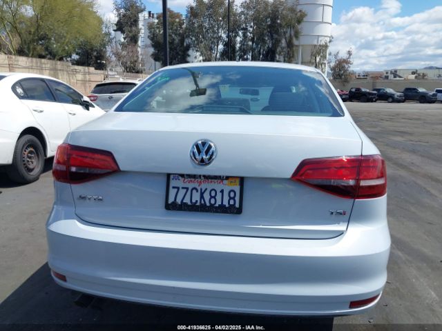 3VW2B7AJ0HM393751 Volkswagen Jetta 1.4t S